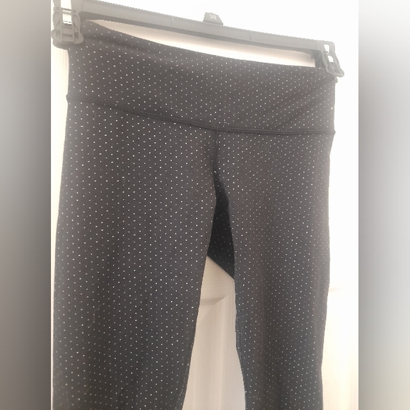 Lululemon - Women's Leggings-Size 4 - Black/Print - Picture 3 of 7